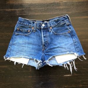 Reformation Levi’s Jean shorts